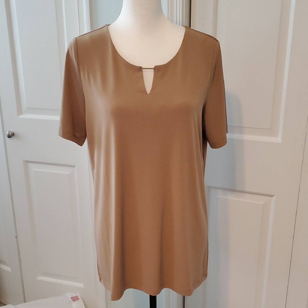 Elegant Tan Susan Graver Top Size Medium